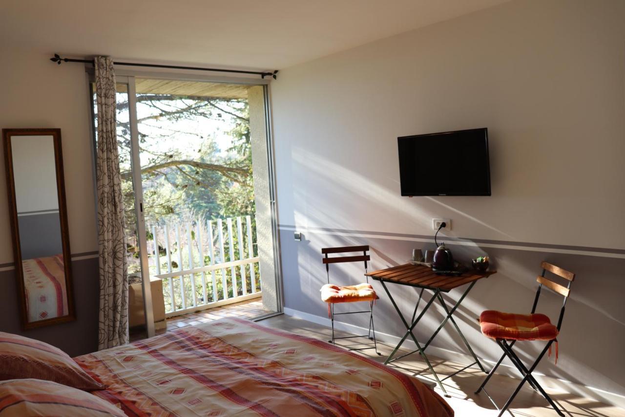 Les 3 Saisons Bed & Breakfast Cucuron Exterior photo
